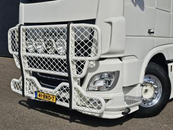 XF 530 6x2/4 / RETARDER / PARKING COOLER / 2 TANKS